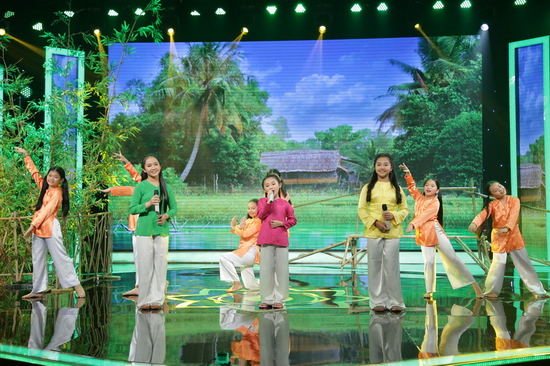 Kim Chi - Khánh An - Nghi Đình