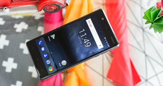 Cả camera trước và sau của Nokia 3 đều cùng độ phân giải 8MP. Hơi tiếc là máy không được trang bị cảm biến vân tay giống như trên Nokia 5 và Nokia 6. 