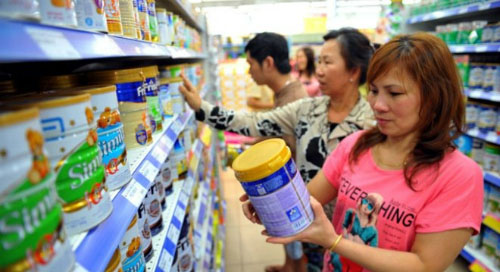 Rà soát đột xuất việc đăng ký giá sữa cho trẻ em dưới 6 tuổi