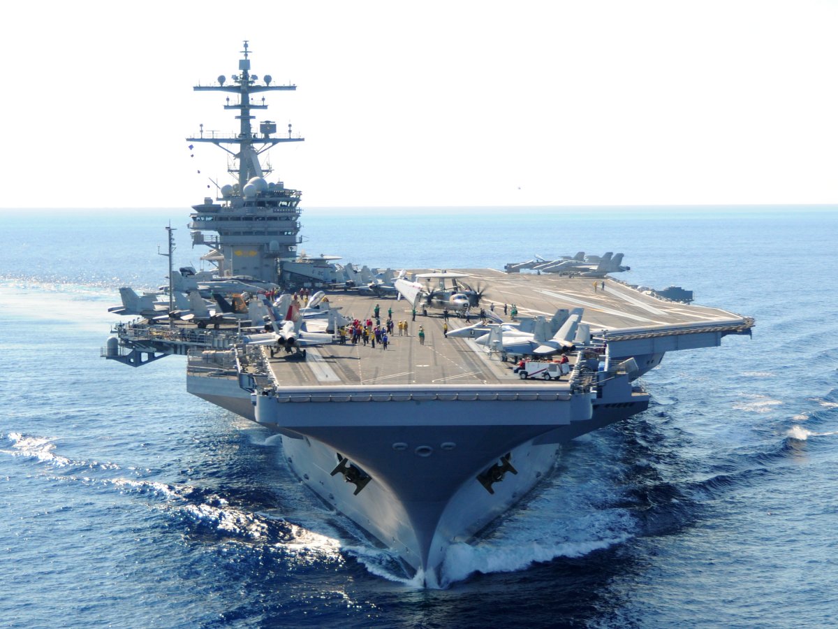 Tàu sân bay hạt nhân USS George H.W.Bush là tàu tiên tiến nhất trong những tàu sân bay lớp Nimitz. Tàu dài 332 m, có thể chở gần 6.000 thủy thủ và thủy quân lục chiến, tốc độ tối đa 30 hải lý/giờ, lượng choán nước tối đa trên 100.000 tấn, và có thể mang theo tối đa 100 máy bay. Tàu sân bay USS George H.W. Bush được trang bị đầy đủ các loại vũ khí chống tàu ngầm, tên lửa không đối không, đất đối không, các thiết bị hậu cần, thiết bị cảnh báo sớm, thiết bị trinh sát và tình báo...