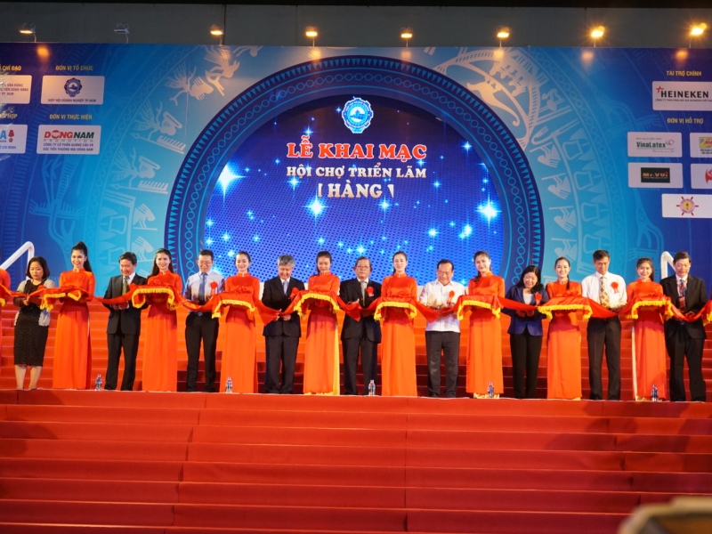 TP.HCM: Khai mạc Hội chợ triển lãm Tôn vinh hàng Việt - năm 2017