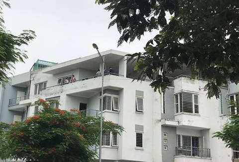 Phát hiện thi thể người đàn ông đang phân hủy trong căn nhà bỏ hoang