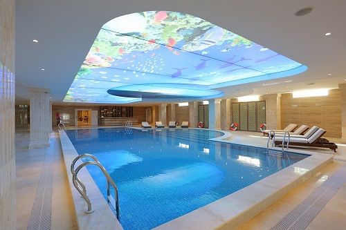 Bể bơi 4 mùa tại FLC Luxury Resort Vinh Phuc.