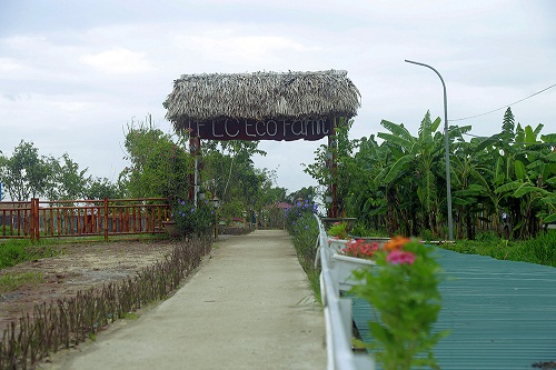 Cổng vào FLC Eco Farm