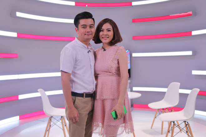 Vân Trang cùng ông xã Hữu Quân cùng tham dự chương trình.   