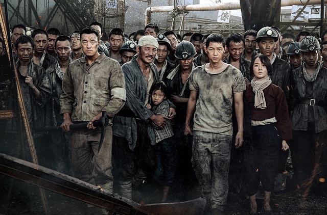 Hình ảnh trong bộ phim The Battleship Island (Đảo Chiến hạm).