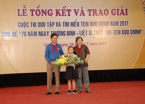 Trao giải cuộc thi Sưu tập và tìm hiểu Tem Bưu chính năm 2017