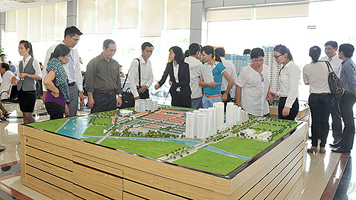 Tiền đang đổ vào thị trường bất động sản