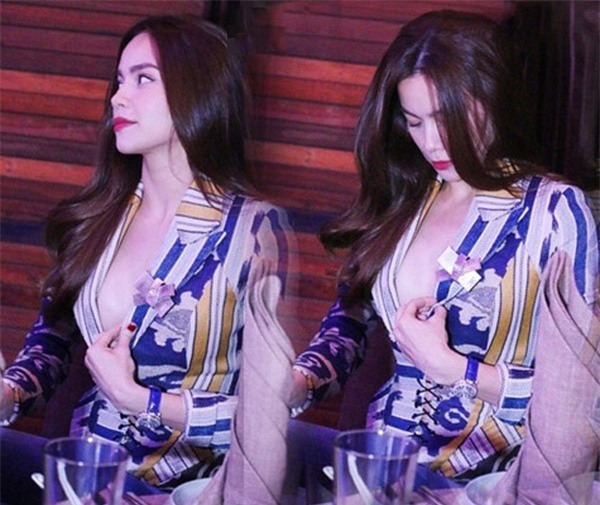 Hồ Ngọc Hà là một “tay chơi” trong làng giải trí khi luôn cập nhật xu hướng và những kiểu dáng mới nhanh chóng. Tuy vậy, cô cũng gặp không ít sự cố, chiếc áo vest màu sắc nổi bật này là một ví dụ. Cô ngồi không yên vì lo ngại sẽ bị ghi lại giây phút kém duyên dáng khi mặc đồ táo bạo.