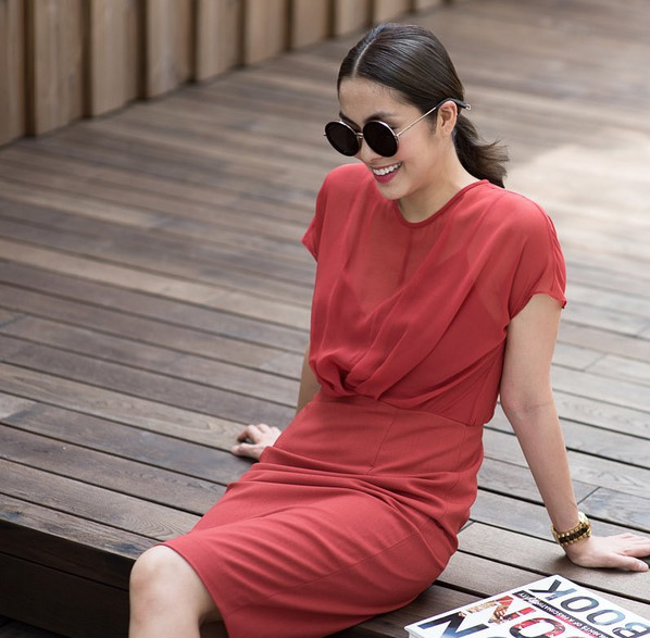 Phong cách công sở nền nã của Hà Tăng được nhiều phụ nữ yêu thích.