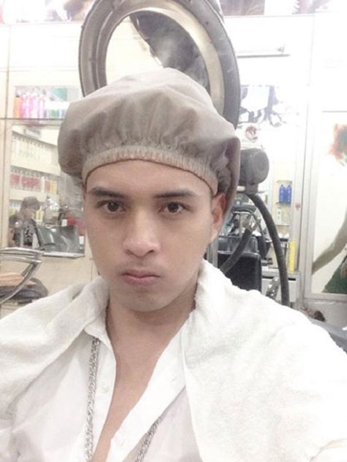 Hồ Quang Hiếu thường xuyên chia sẻ những hình ảnh selfie lên mạng xã hội, và nhận được nhiều lời khen ngợi từ các fan.
