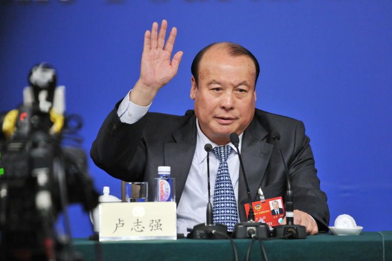 8. Lu Zhiqiuang (4,7 tỷ USD): Tỷ phú này hiện là người đứng đầu tập đoàn Oceanwide Holdings, doanh nghiệp bất động sản lớn hàng đầu Trung Quốc và sở hữu tòa nhà Ocean Plaza ở trung tâm Los Angeles (Mỹ).