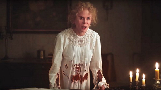 Nicole Kidman vào vai cô Hiệu trưởng Martha Farnsworth - một người phụ nữ uy quyền, chín chắn và mạnh mẽ. 
