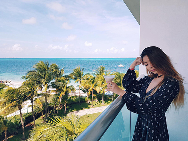 ... kết hợp cách pose ảnh hiện đại, thu hút, Instagram của cô nàng đã đạt gần 10.000 lượt theo dõi.