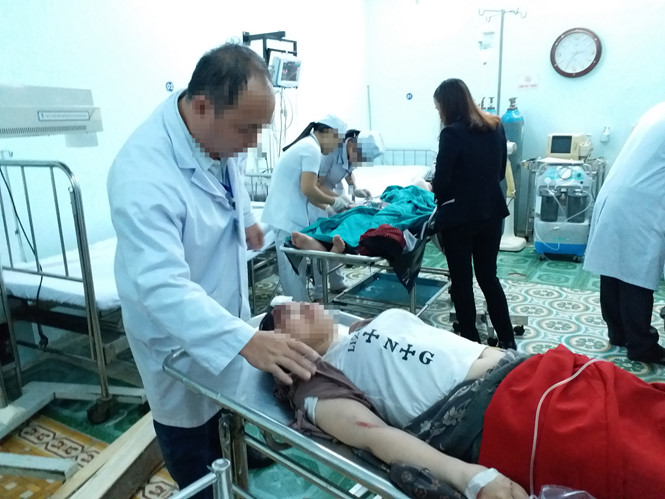 Thêm 11 người nghi phơi nhiễm HIV sau khi cứu hộ tai nạn ở Kon Tum