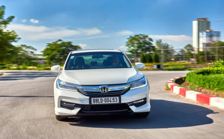 10. Với doanh số 113 xe, Honda Accord cũng nằm trong danh sách này. Đây cũng là một mẫu xe của Honda liên tục bị xếp vào danh sách những mẫu xe 