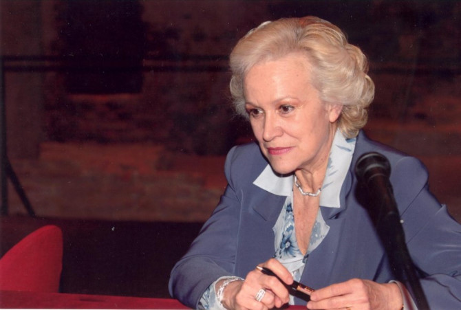 10 phụ nữ giàu nhất thế giới năm 2017 hình ảnh 3 Maria Franca Fissolo sinh năm 1942, quốc tịch Itali. Maria là vợ của doanh nhân Michere Ferreo, người xây dựng nên Ferrero Group, công ty bánh kẹo lớn nhất thế giới. Sau khi chồng chết, người con trai tên Giovanni tiếp tục kế tục sự nghiệp của gia đình và bà thừa hưởng toàn bộ tài sản của chồng. Maria là nữ tỷ phú giàu thứ ba thế giới với số tài sản 29,5 tỷ USD.