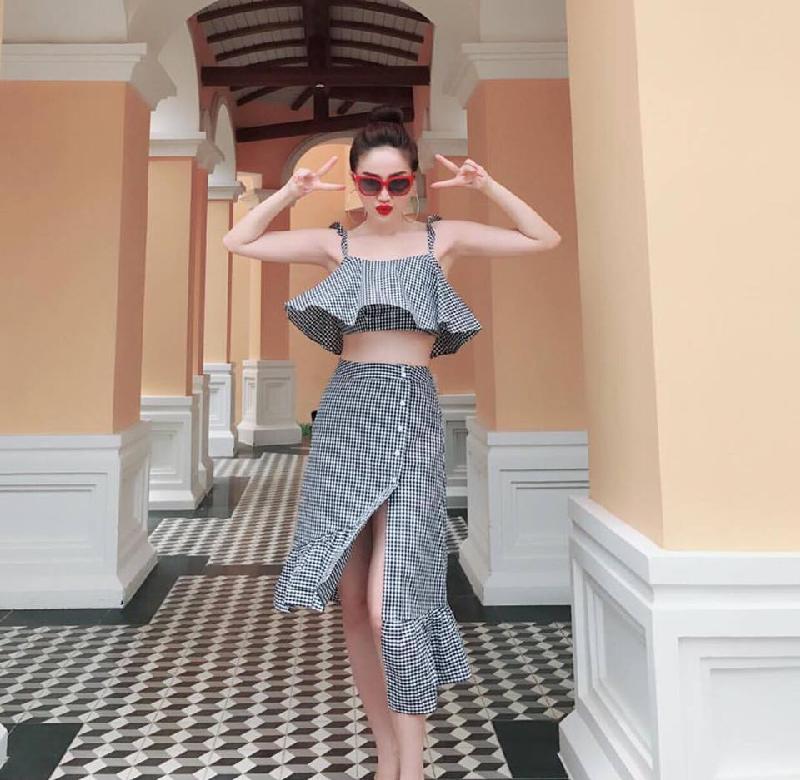  Người đẹp luôn cập nhật những xu hướng thời trang mới nhất.