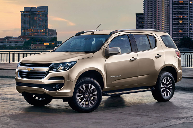 Chevrolet Trailblazer 2017 phiên bản LT sử dụng động cơ turbo diesel Duramax 4 xi lanh với dung tích 2,5 lít. Động cơ này sản sinh công suất tối đa 161 mã lực, mô-men xoắn cực đại 380 Nm. Hộp số sàn 6 cấp.