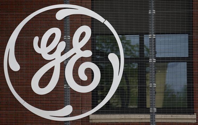 6. General Electric Tổng tiền mặt: 44,1 tỷ USD Tiền để ở nước ngoài: 34,3 tỷ USD Diễn biến cổ phiếu năm nay: -22,57%