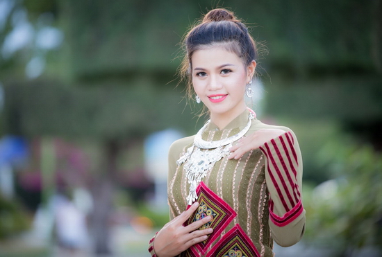 Ngày tháng qua đi, cô bé nhút nhát ngày nào đã và đang cố gắng hơn nữa để có thể chạm tay vào những ước mơ của mình. Hoa  Hậu Hoàn Vũ 2017 là mục tiêu lớn để một cô bé nhút nhát có thể tự tin đứng trước mọi người và nói: “Tôi là Mỹ Trinh – Hoa hậu Hoàn vũ Việt Nam 2017!”. Phương châm sống của cô là: “Để thành công, phải tin rằng ta có thể”.