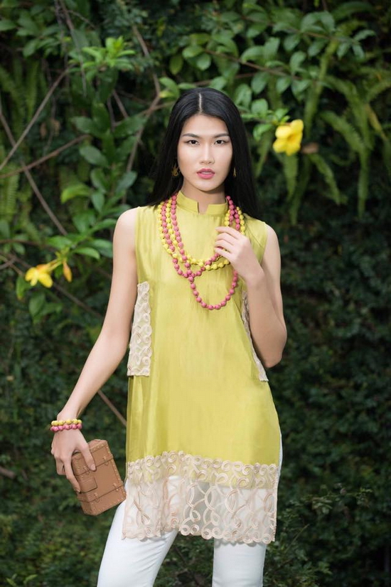  Công việc người mẫu cho cô nhiều cơ hội được đi tới nhiều nơi, gặp gỡ nhiều người, và với hành trang kiến thức được trang bị trên ghế nhà trường, cô hiểu hơn về những nơi cô đến, yêu hơn quốc gia của mình và càng mong muốn nhiều hơn, được trở thành một phần quảng bá tới bạn bè thế giới vẻ đẹp của quốc gia nhỏ bé nhưng hiếu khách này. 