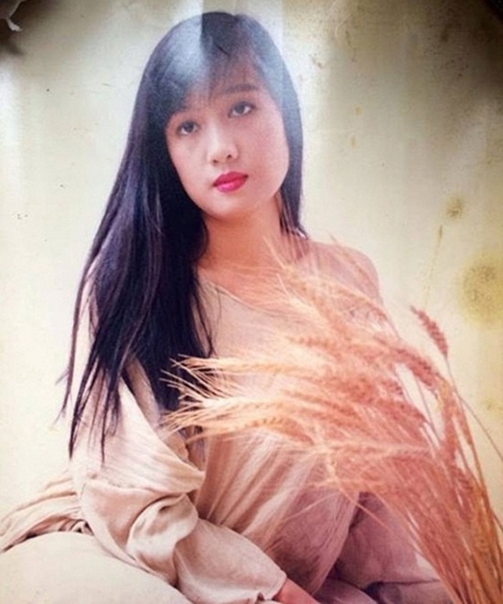 Hiền Mai, Làng sao Ít ai biết được công việc đầu tiên của Hiền Mai là một giáo viên tiếng Nga. Nhưng do tiếng Nga thời đó không được sử dụng nhiều, cô đã chuyển hướng sang làm người mẫu. Vẻ đẹp trong sáng, thuần khiết của Hiền Mai được nhiều đạo diễn chú ý tới và mời cô đi đóng phim.