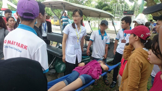Đứt cáp trò chơi siêu nhún, 1 du khách nhập viện