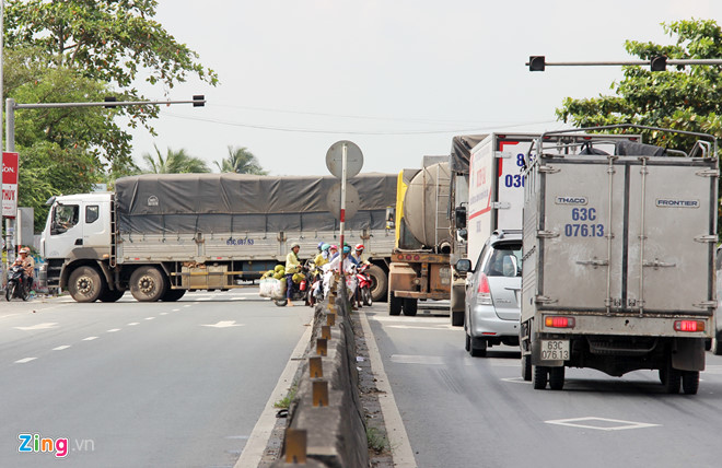 Giam doc So GTVT Tien Giang: Muc phi qua tram BOT Cai Lay 'hoi cao' hinh anh 3