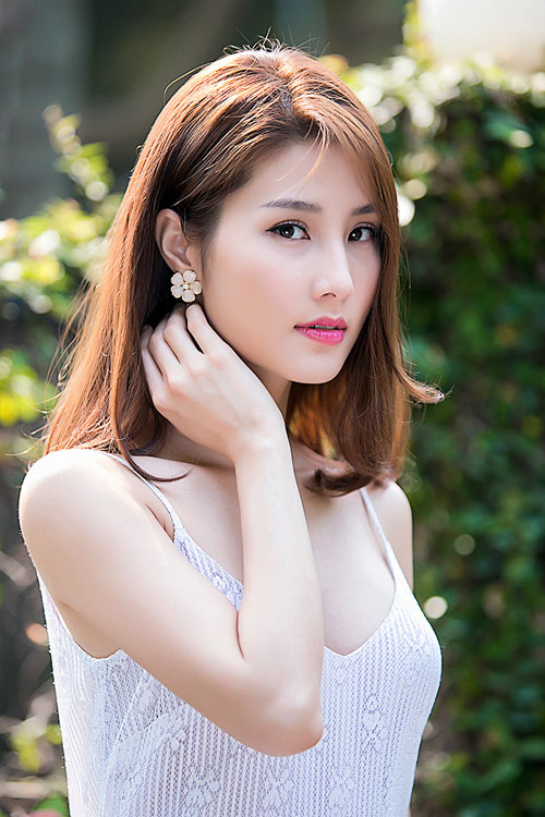 Diễn viên Diễm My xinh đẹp, trẻ trung, bạnn có nghĩ cô nàng đã gần 30?