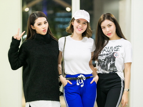Jolie Nguyễn đọ vẻ nhí nhảnh cùng Ngọc Trinh, Lam Cúc