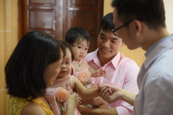 Vợ chồng anh Thảo - chị Nhung 