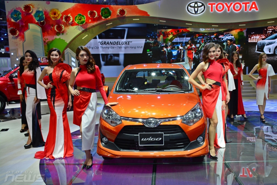 Toyota Wigo có kích thước dài, rộng, cao lần lượt là 3.600 x 1.600 x 1.520 mm với khoảng rộng để chân và khoảng trần xe rộng rãi nhất phân khúc