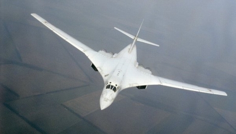 Máy bay ném bom Tu-160