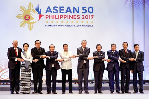 Chào đón thời khắc &quot;vàng&quot; kỷ niệm 50 năm hình thành và phát triển của ASEAN