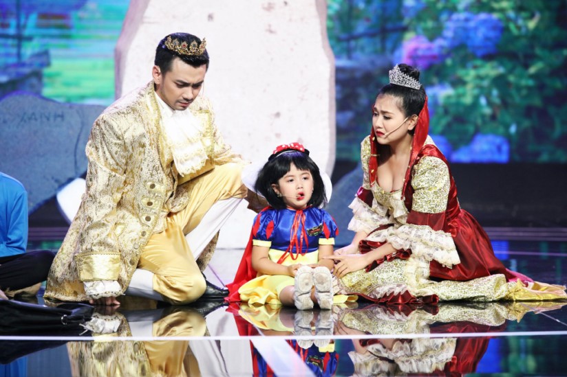 Cô bé 5 tuổi Ngân Chi có khả năng diễn xuất gây “sốt” cộng đồng mạng không chỉ ở khuôn mặt đáng yêu “không cưỡng nổi” mà còn ở khả năng diễn xuất vô cùng duyên dáng.