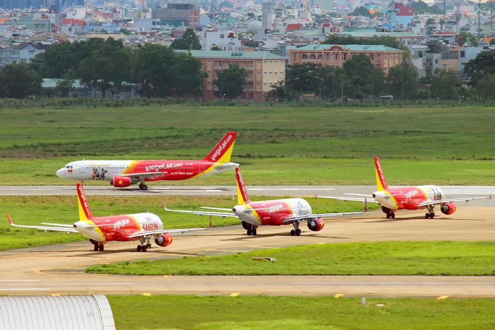 Cách mua vé 0 đồng, siêu tiết kiệm của Vietnam Airlines, VietjetAir trong tháng 8