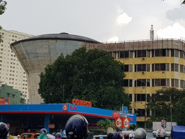 Thủy đài trên đường Lê Đại Hành - quận 11.
