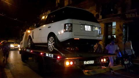 Danh tính tài xế Range Rover tông bé trai gần 2 tuổi tử vong