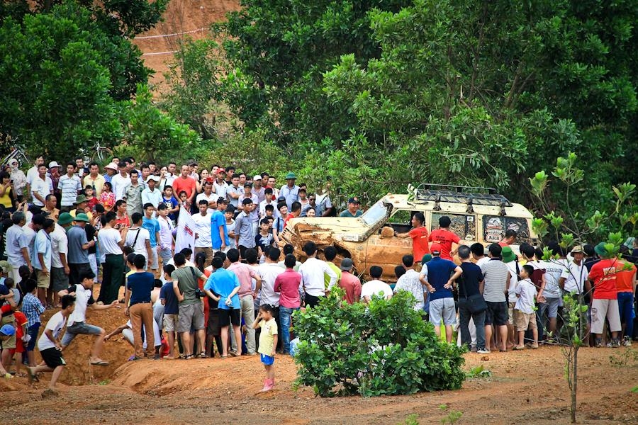 Vietnam Offroad Cup 2015 có 3 hạng thi đấu: Cơ bản (29 đội), Nâng cấp (23 đội) và Đồng đội bán tải (7 đội). 