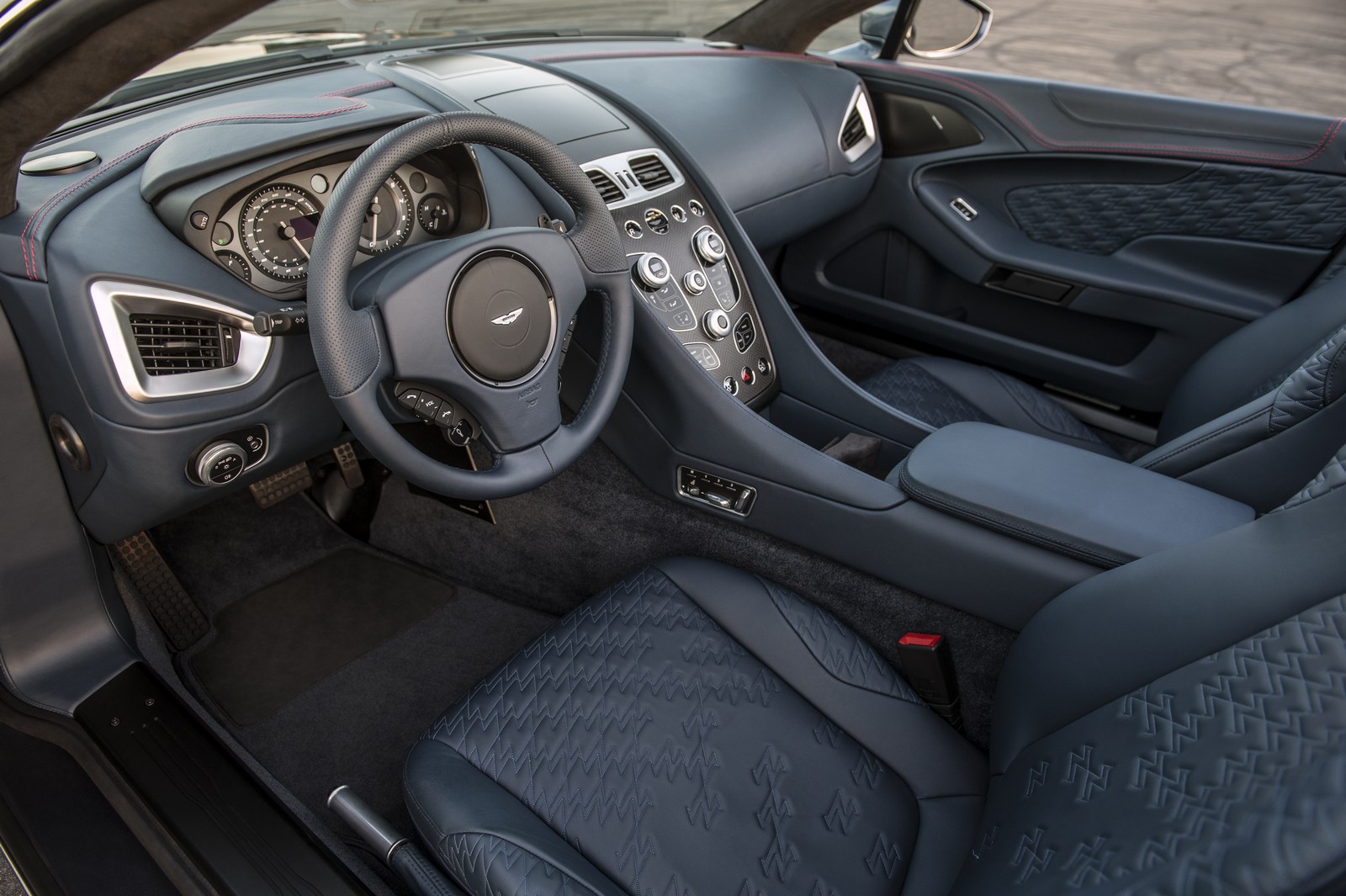 Aston Martin Vanquish Zagato Volante.