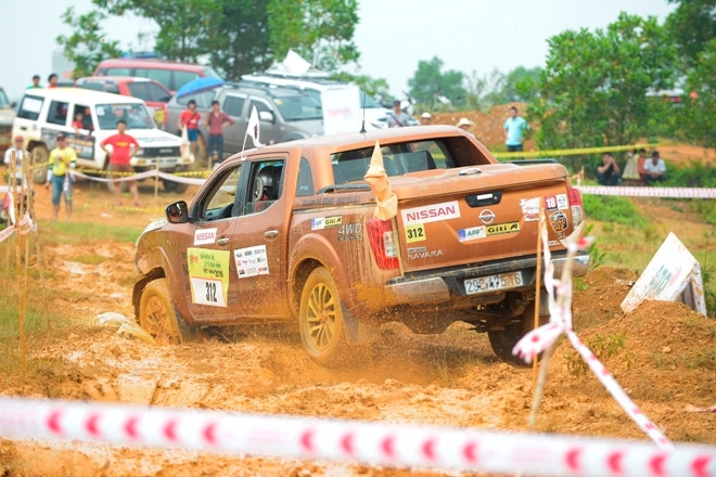 Cuộc đua offroad 2017 gay cấn ngay từ giai đoạn đầu