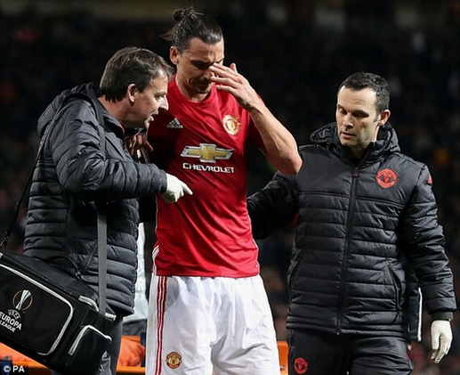 Sự nghiệp của Ibrahimovic tưởng chừng như đã kết thúc sau chấn thương nặng