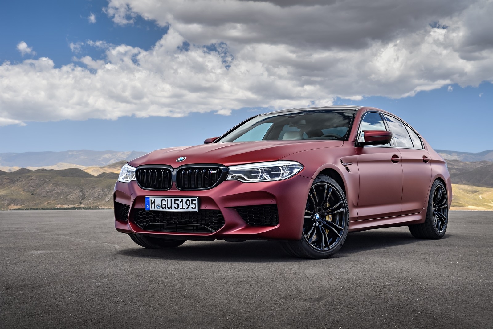 Phiên bản đặc biệt BMW M5 First Edition với số lượng giới hạn 400 chiếc.