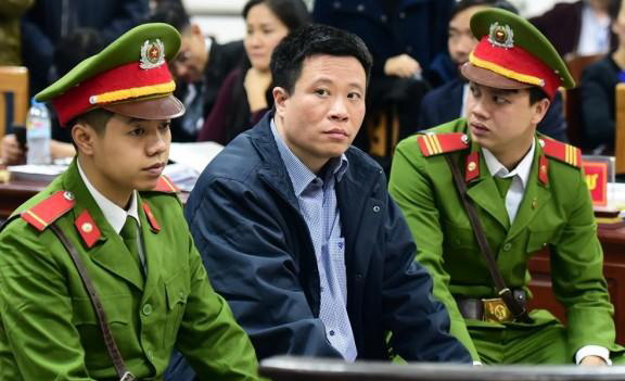 Hôm nay, Hà Văn Thắm cùng đồng phạm hầu tòa lần 2