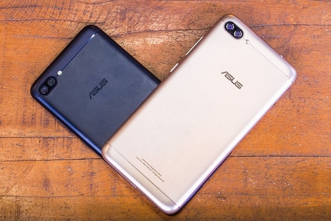 ZenFone 4 Max Pro ấn tượng với hệ thống camera kép bao gồm camera chính 16MP và một camera góc rộng 5MP cho góc chụp 120 độ. Hệ thống lấy nét theo pha PDAF giúp “bắt lại” những chủ thể tĩnh lẫn chuyển động chỉ trong 0,03 giây, thậm chí trong điều kiện thiếu sáng. Camera selfie độ phân giải cao 16MP tích hợp đèn Flash Selfie cho độ sáng tự nhiên.