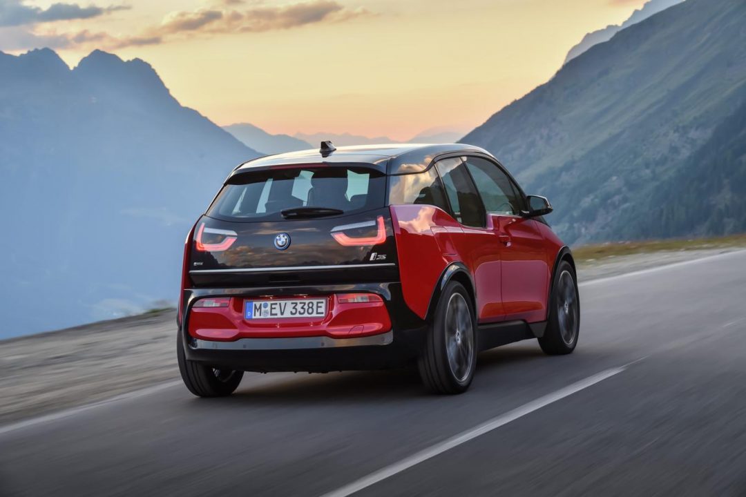 Phong cách thể thao của phiên bản BMW i3S.
