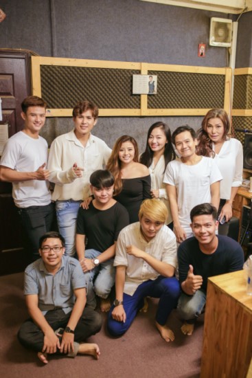 Dàn nghệ sĩ tham gia MV