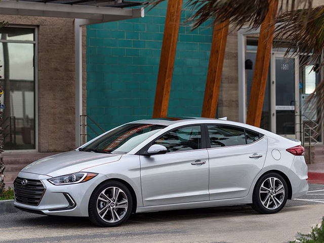 2017 Hyundai Elantra - Giá khoảng $17,150