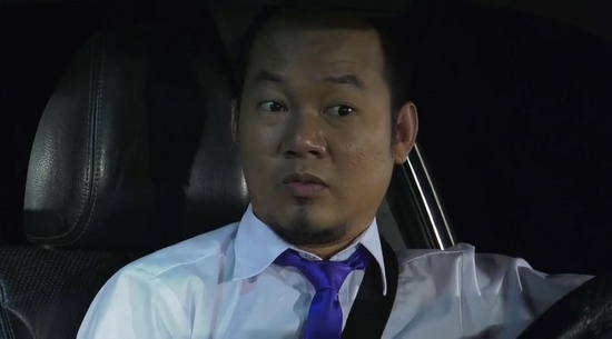 Long Đẹp Trai “ma lem” chặt chém tiền taxi của Hoàng Sơn, Anh Tuấn ở Biệt đội siêu hài:  Long Đẹp Trai chứng tỏ độ “lầy” vô đối khi vào vai anh chàng tài xế taxi “bá đạo”. Trời đã khuya, Long Đẹp Trai bất ngờ tiếp 3 vị khách “xỉn quắc cần câu”. Anh Tuấn, Hoàng Sơn và Dũng Nhí bí tỉ, nhào lên xe. Sau nhiều lần chóng mặt làm phép đếm, cuối cùng bộ ba cũng đủ sỉ số, yên vị ở băng sau.